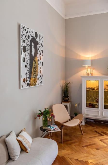 No.8: Lovely & Cosy 3-Room Heart Of The City Тимишоара Экстерьер фото